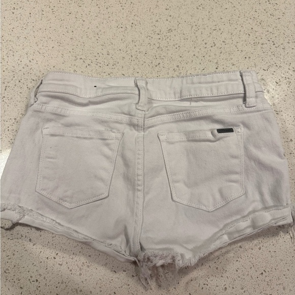 STS Blue Women’s 25W White Shorts - Picture 5 of 8